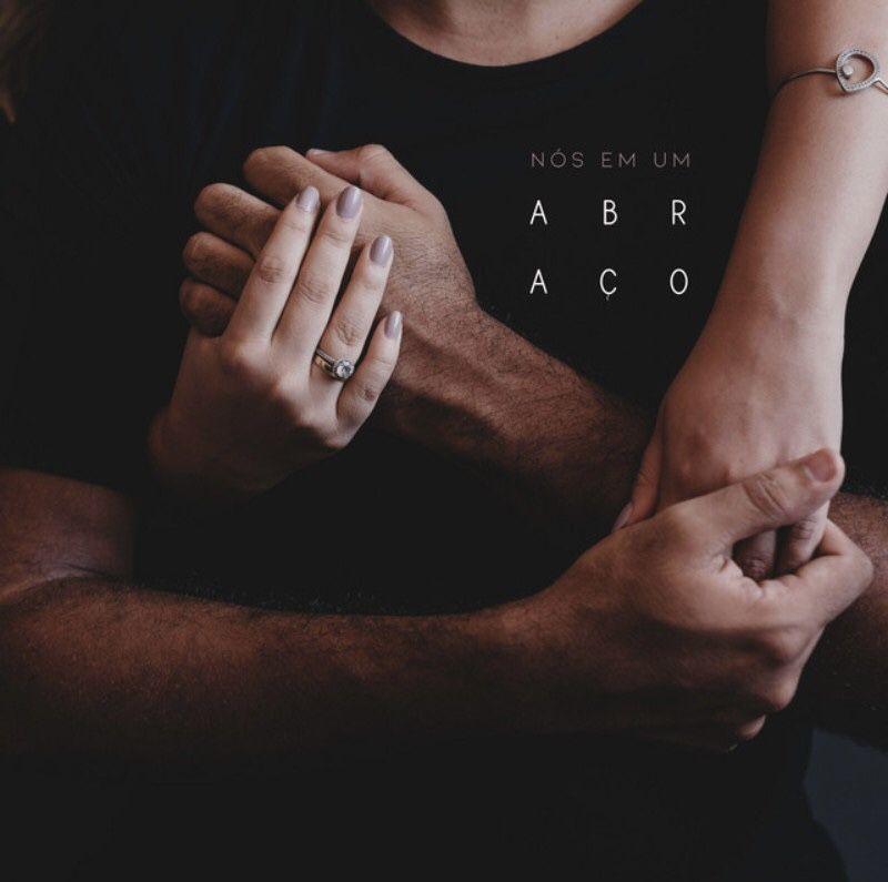 Portada de Sencillo/EP "Abraço", de Nós Em Um