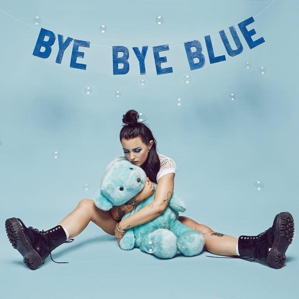 Album cover of "Bye Bye Blue" by Miriam Bryant