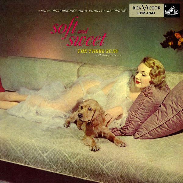 Capa do álbum "Soft And Sweet", de The Three Suns