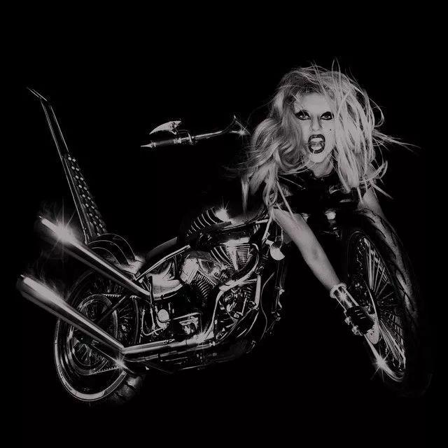 Capa do álbum "Born This Way: The Tenth Anniversary", de Lady Gaga