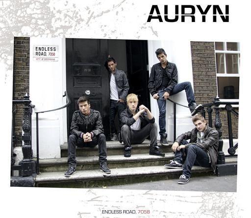 Portada de Álbum "Endless Road, 7058", de Auryn