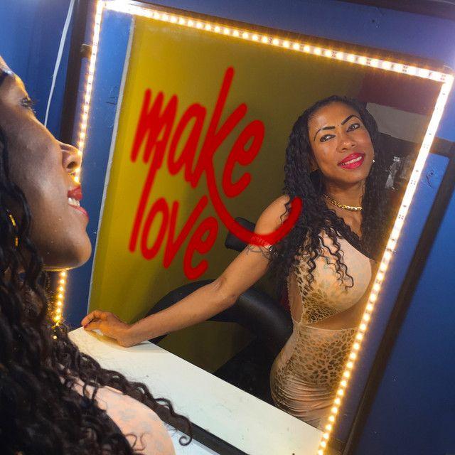 Portada de Álbum "Make Love ", de Inês Brasil