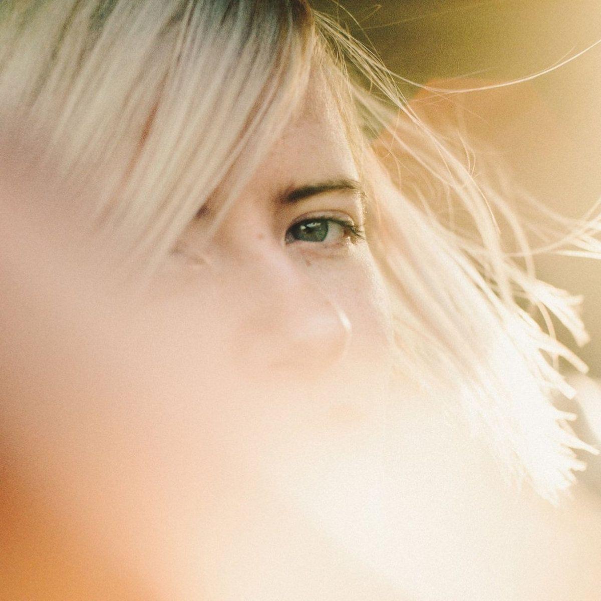 Portada de Álbum "Fading Lines", de Amber Arcades