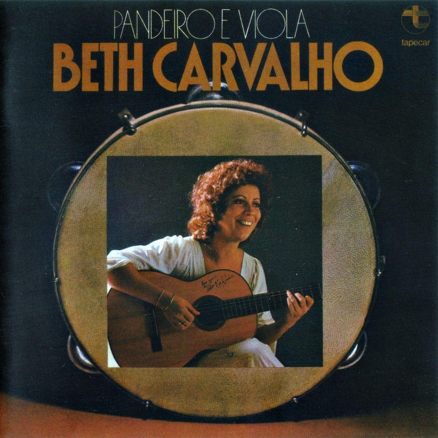 Album cover of "Pandeiro e Viola" by Beth Carvalho
