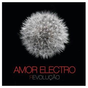 Capa do Álbum "Яevolução", de Amor Electro