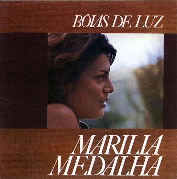 Album cover of "Bóias de Luz" by Marilia Medalha
