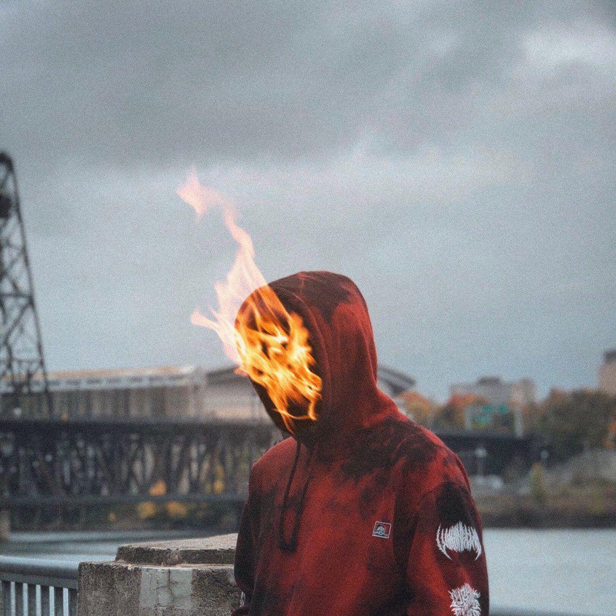 Capa do Álbum "Disgrace", de Josh A