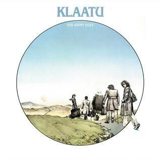 Capa do Álbum "Sir Army Suit", de KLAATU
