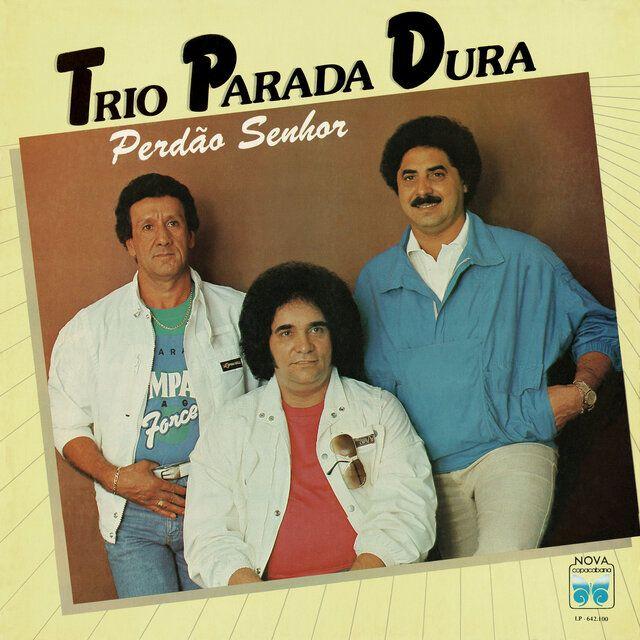 Portada del álbum "Perdão Senhor ", de Trio Parada Dura