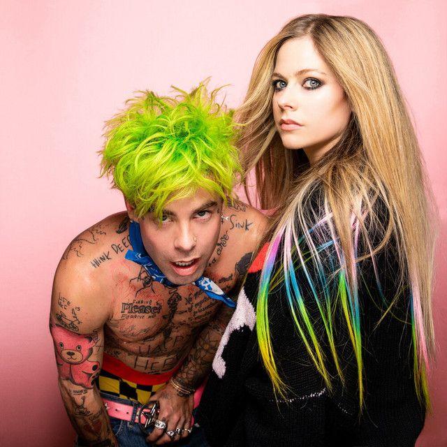 Portada del álbum "Flames", de Avril Lavigne