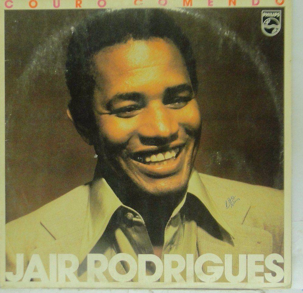 Portada del álbum "Couro Comendo ", de Jair Rodrigues