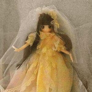 Portada de Sencillo/EP "금사슬나무", de Ban Seolhee (반설희)