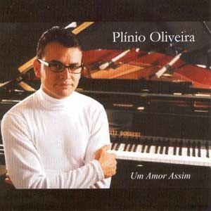 Portada de Álbum "Um Amor Assim", de Plinio Oliveira