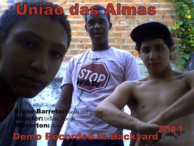 Portada de Álbum "Demo Recorded In Backyard (Demo)", de União Das Almas