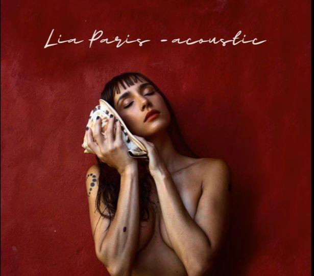 Capa do Álbum "Acoustic", de Lia Paris