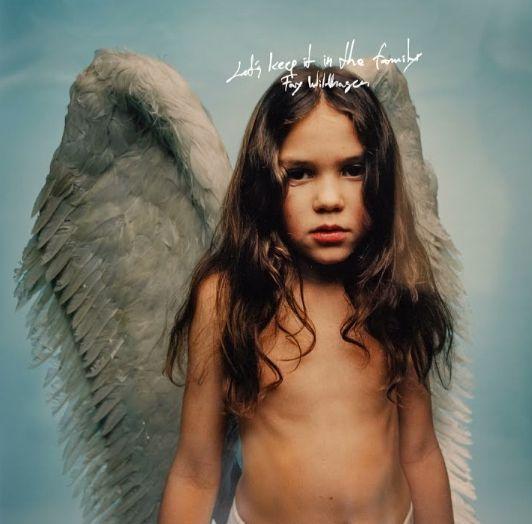 Portada de Álbum "Let’s keep it in the family", de Fay Wildhagen