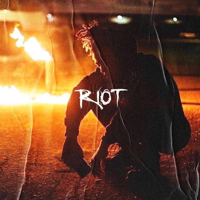 Capa do álbum "Riot", de XXXTENTACION
