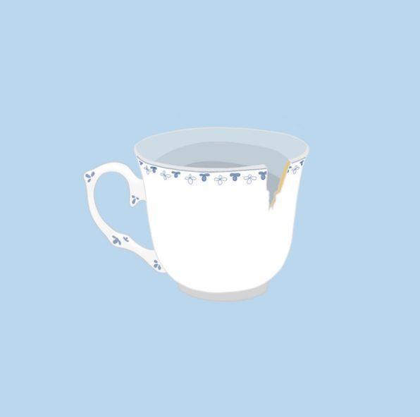 Album cover of "porcelain" by mxmtoon