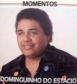 Album cover of "Momentos" by Dominguinhos do Estácio