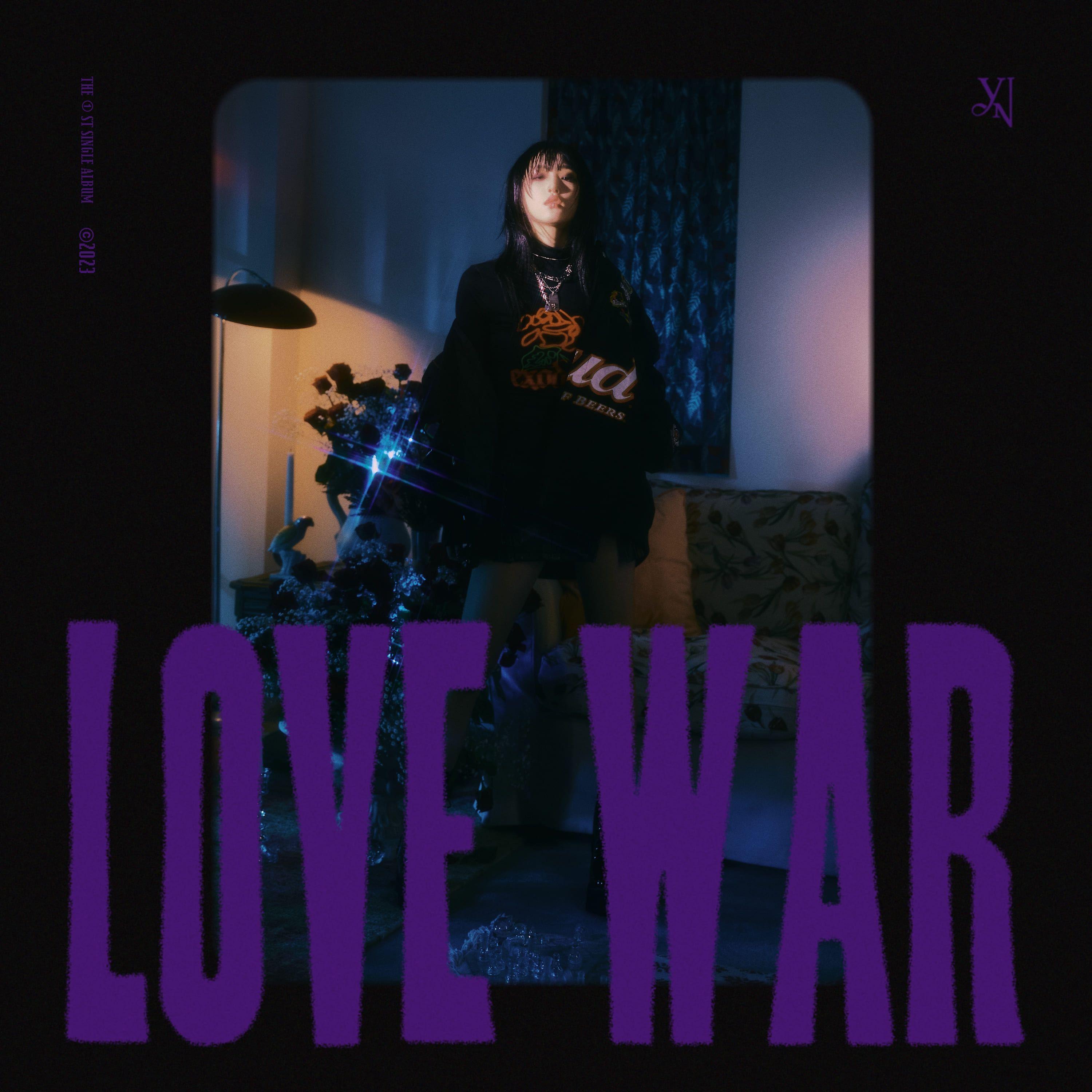 Capa do álbum "Love War", de YENA