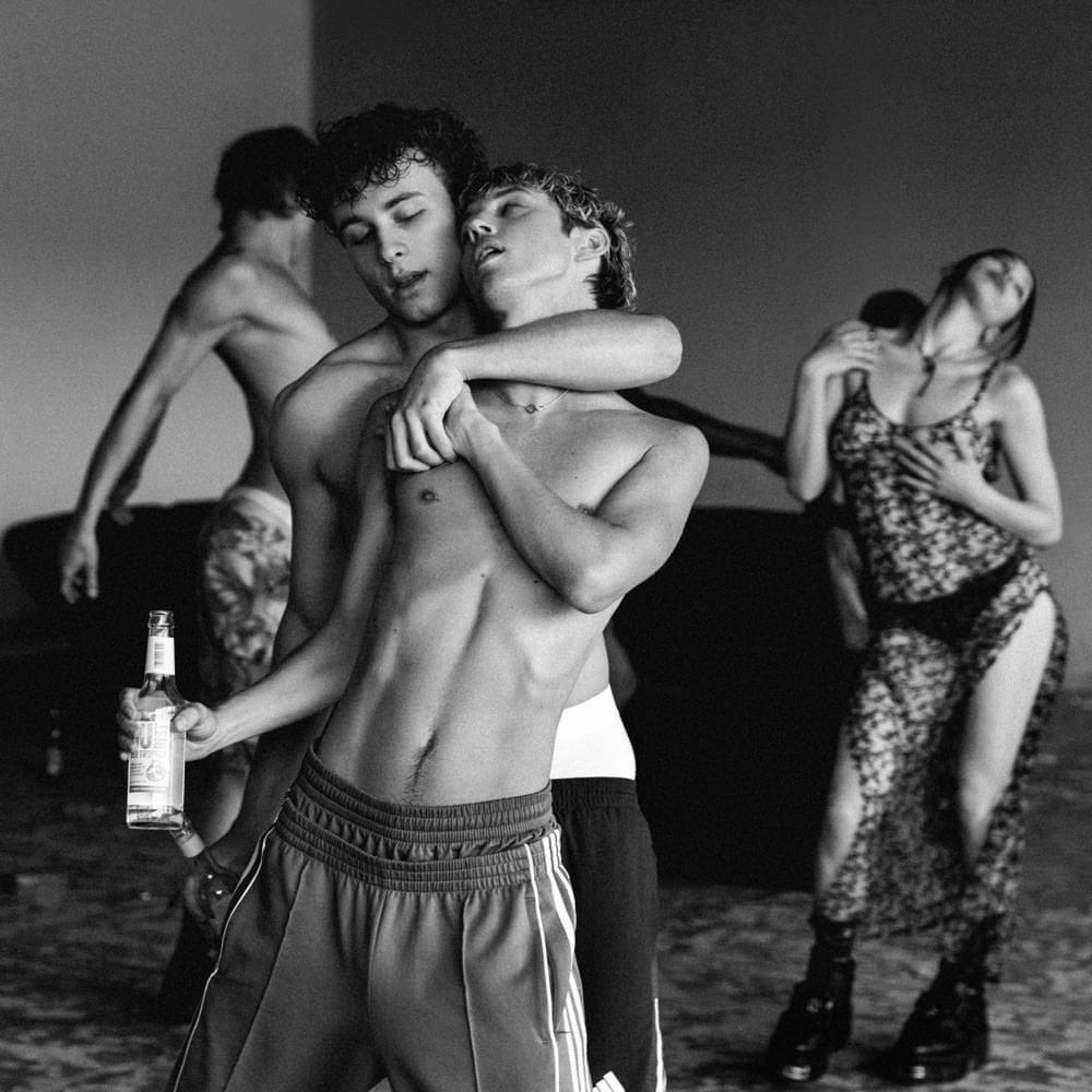 Capa do álbum "Pop the Culture, Iconography", de Troye Sivan