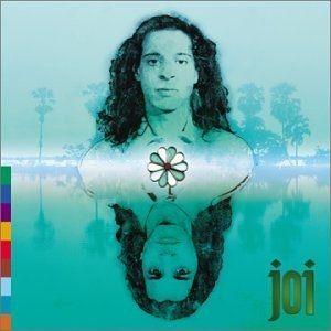 Capa do Álbum "We Are Three", de Joi