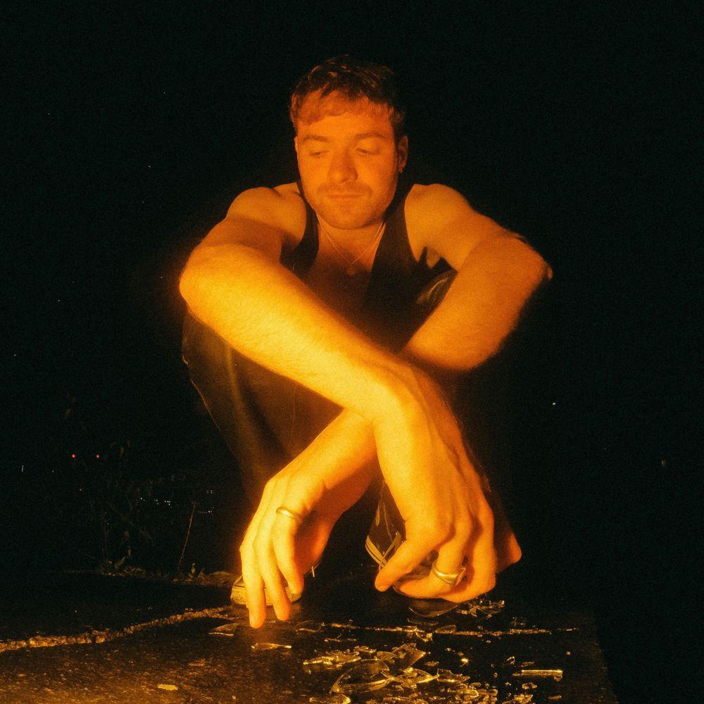 Single/EP cover of "Okay" by Harry Strange