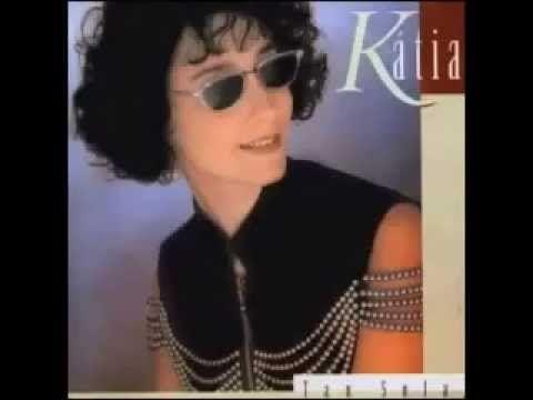 Capa do Álbum "Tan Sola", de Kátia