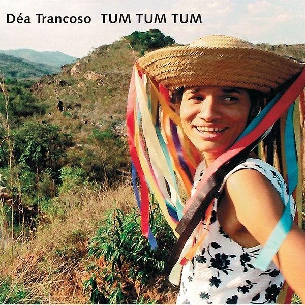 Capa do Álbum "Tum Tum Tum", de Dea Trancoso