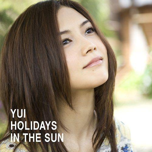 Capa do Álbum "HOLIDAYS IN THE SUN", de Yui