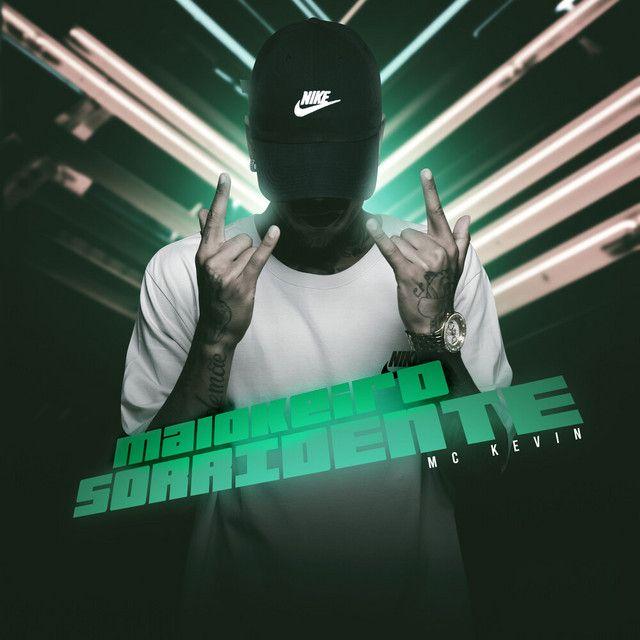 Portada del álbum "Malokeiro Sorridente", de MC Kevin