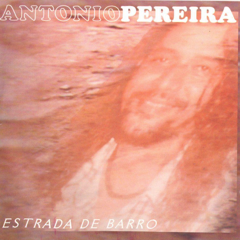 Portada de Álbum "Estrada de Barro", de Antonio Pereira