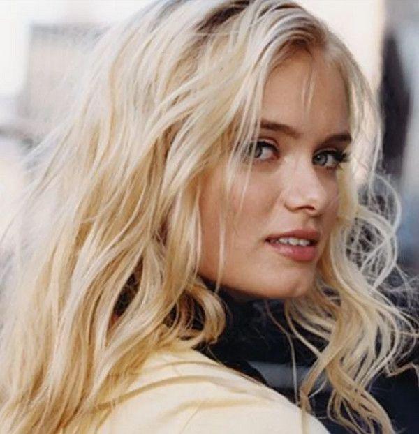 Capa do Single/EP "Kiss Me Like You Mean It", de Sara Paxton