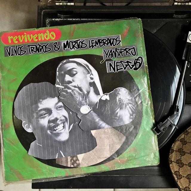 Portada de Álbum "Vivos Traídos & Mortos Lembrados", de Neggs