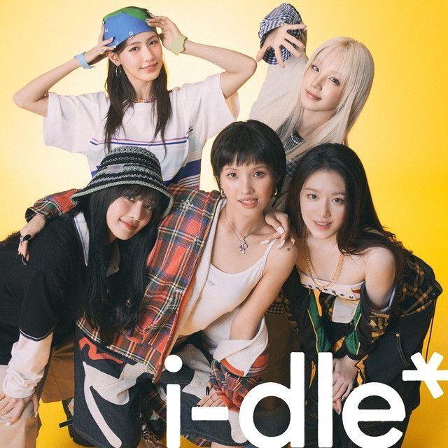 Capa do álbum "i-dle", de i-dle