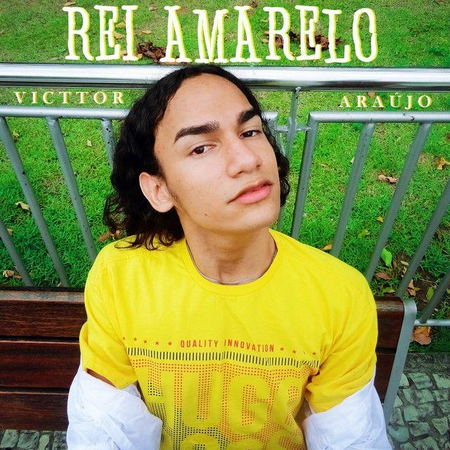 Portada de Álbum "Rei Amarelo", de Victtor Araújo