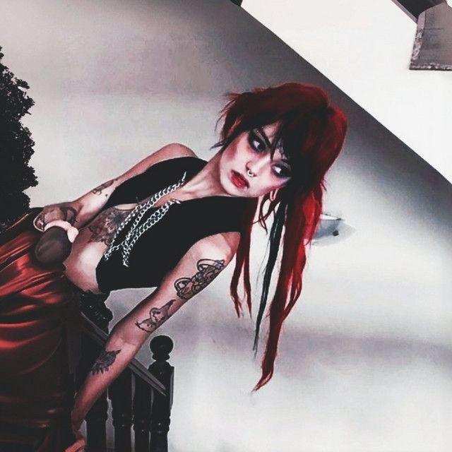 Capa do Single/EP "buried myself alive", de Yoi Fox