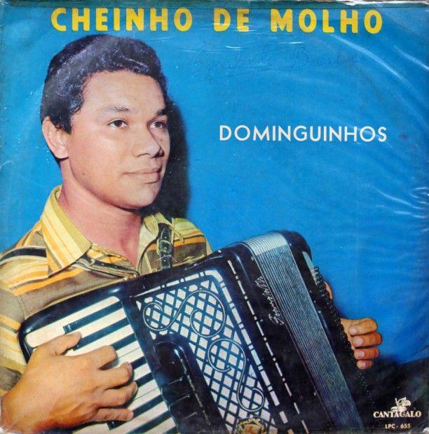 Album cover of "Cheinho de Molho" by Dominguinhos