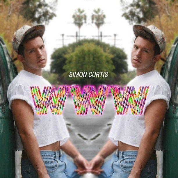 Portada de Álbum "WWW", de Simon Curtis