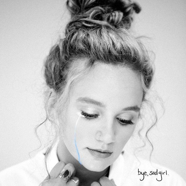Portada de Sencillo/EP "bye, sad girl.", de Hollyn