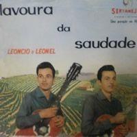 Capa do álbum "Lavoura da Saudade", de Leôncio e Leonel