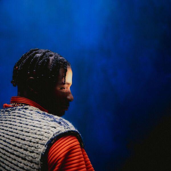 Capa do Álbum "ELOWI", de Yamê (FR)