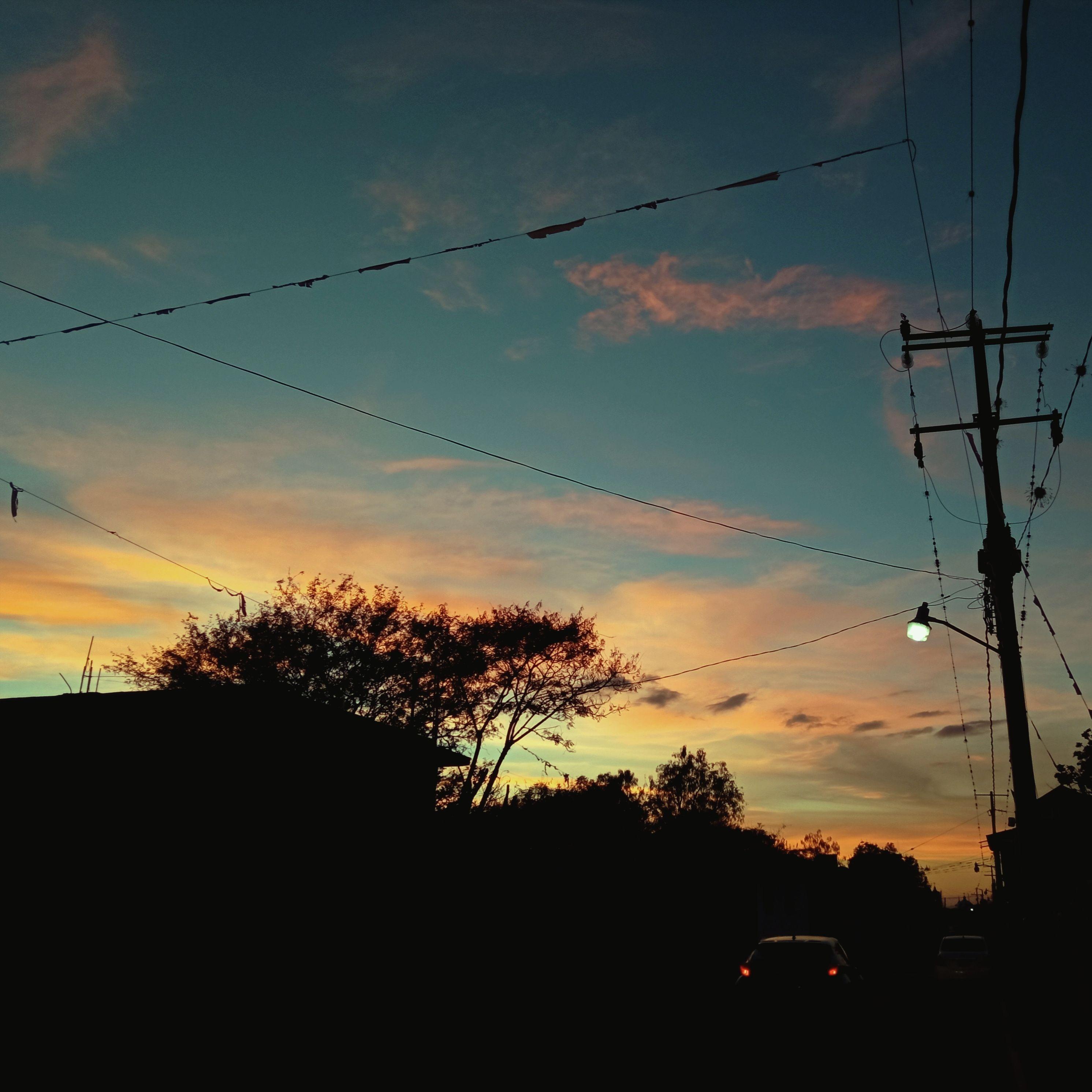 Single/EP cover of "Un Dia Como Otro" by Esker Ongaku