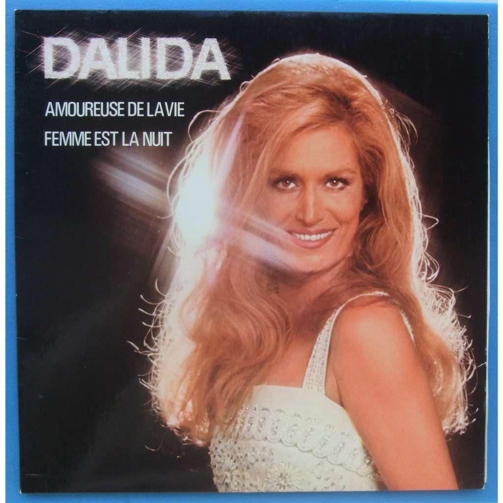 Capa do Álbum "Amoureuse De La Vie", de Dalida