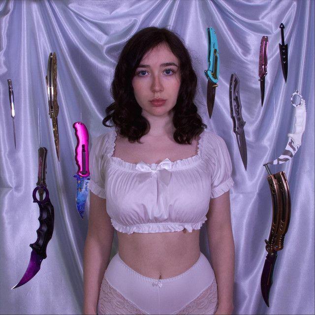Capa do álbum "I Hate Everyone but You", de Elita