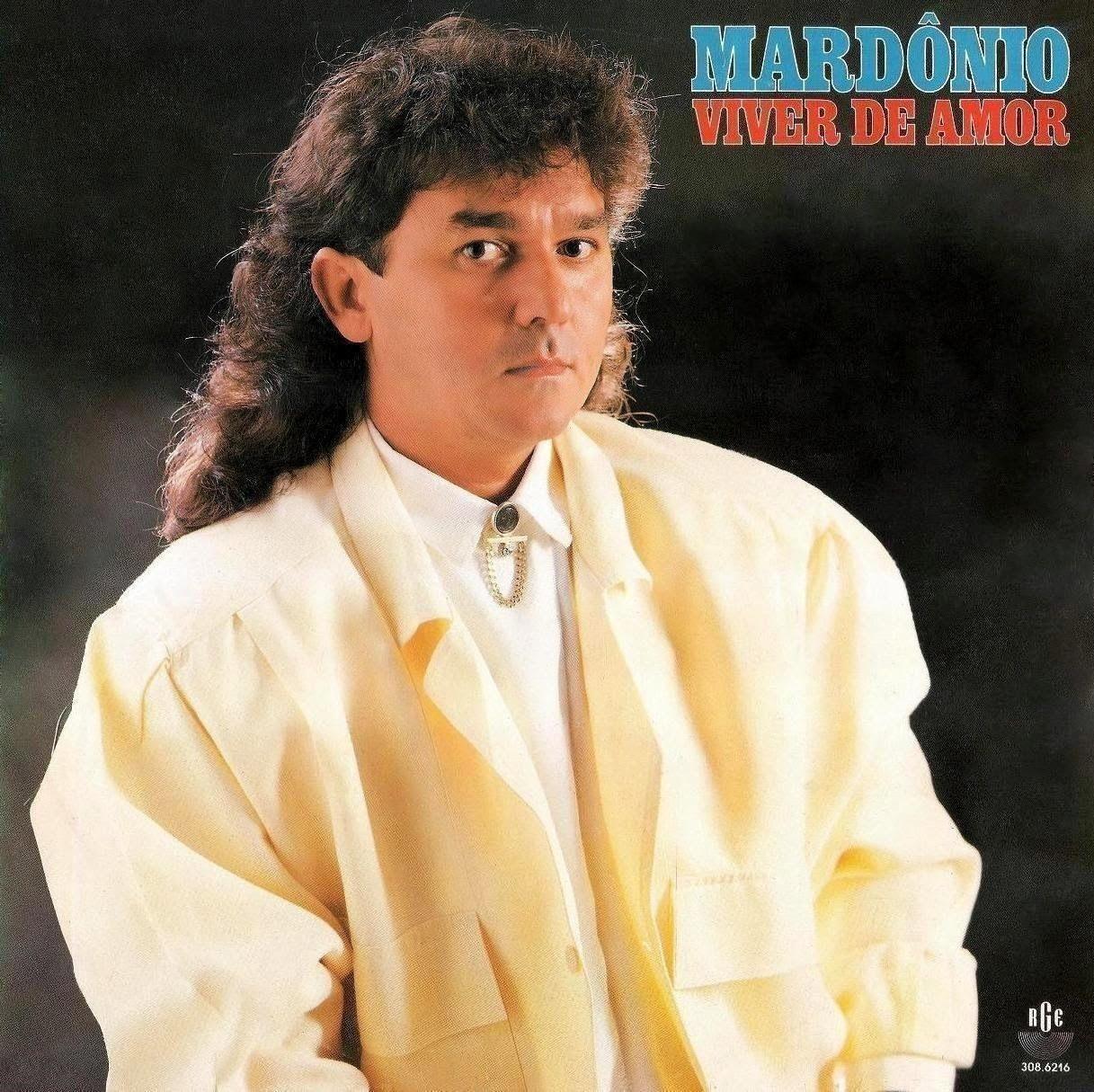 Capa do Álbum "Viver de Amor", de Mardônio