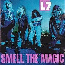 Portada de Álbum "Smell  The Magic", de L7