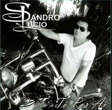Portada de Álbum "Tô Por Aí", de Sandro Lúcio