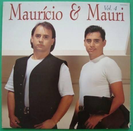 Portada de Álbum "Volume 4", de Mauricio e Mauri