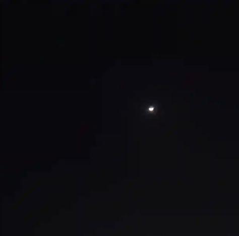 Portada de Sencillo/EP "ainda sigo te esperando na luz do luar", de Kais